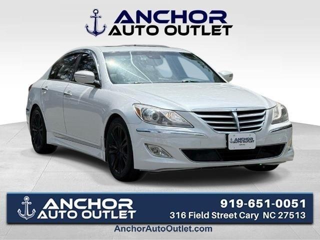 Hyundai Genesis  2012