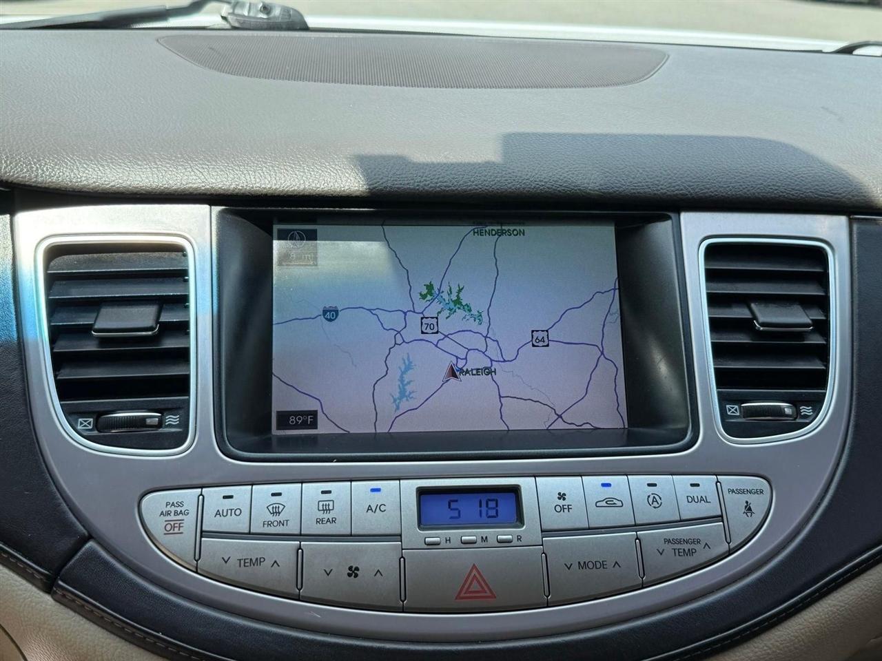 Hyundai Genesis  2012