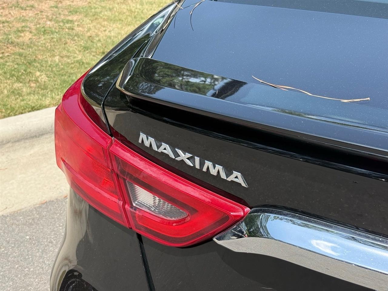 Nissan Maxima  2017