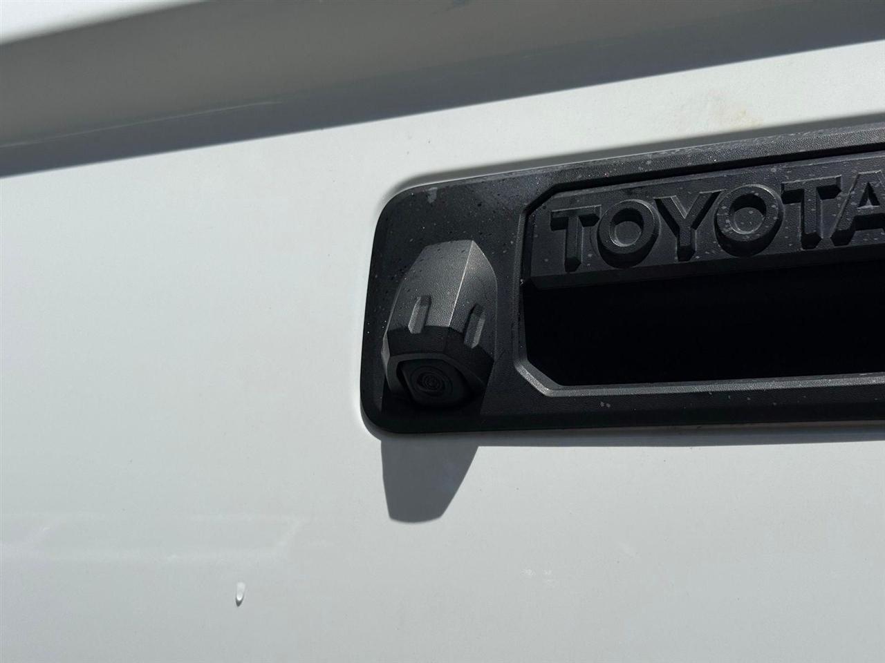 Toyota Tundra  2017