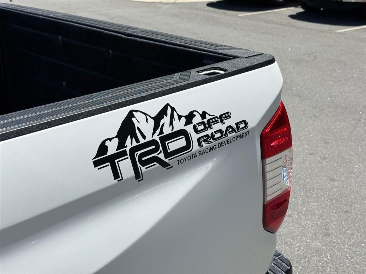 Toyota Tundra  2017