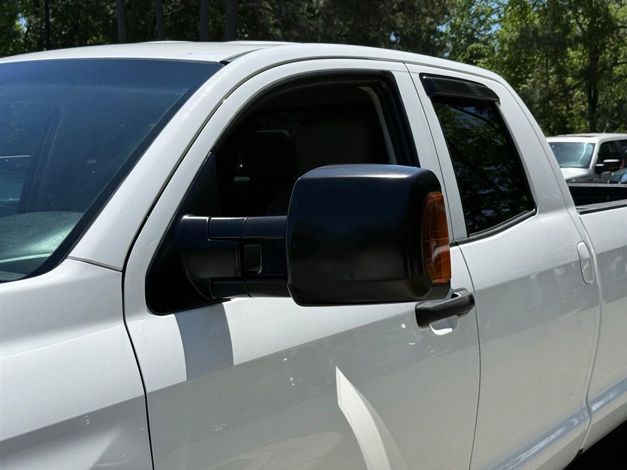 Toyota Tundra  2017