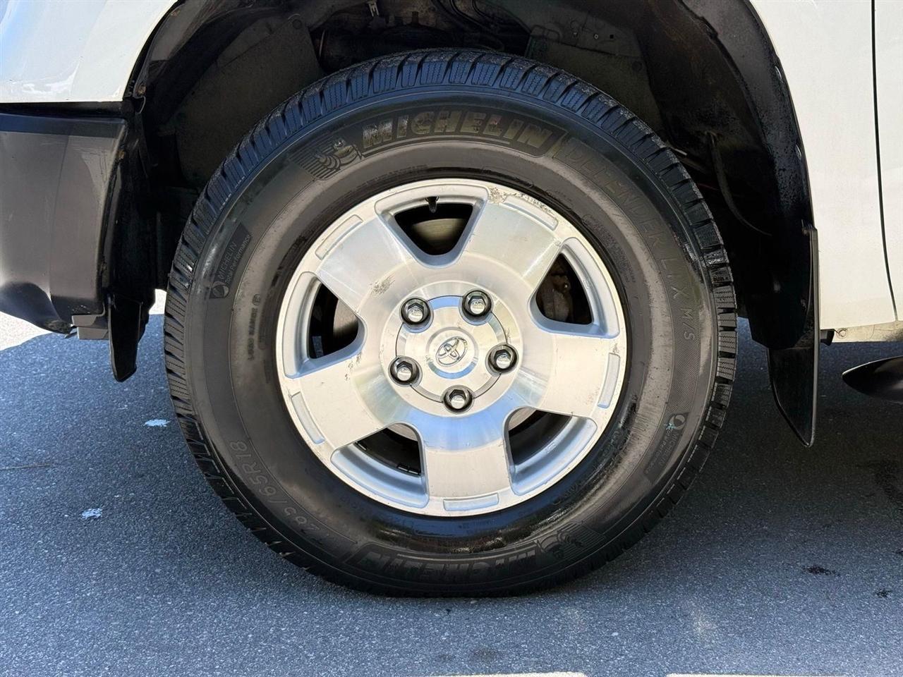 Toyota Tundra  2017