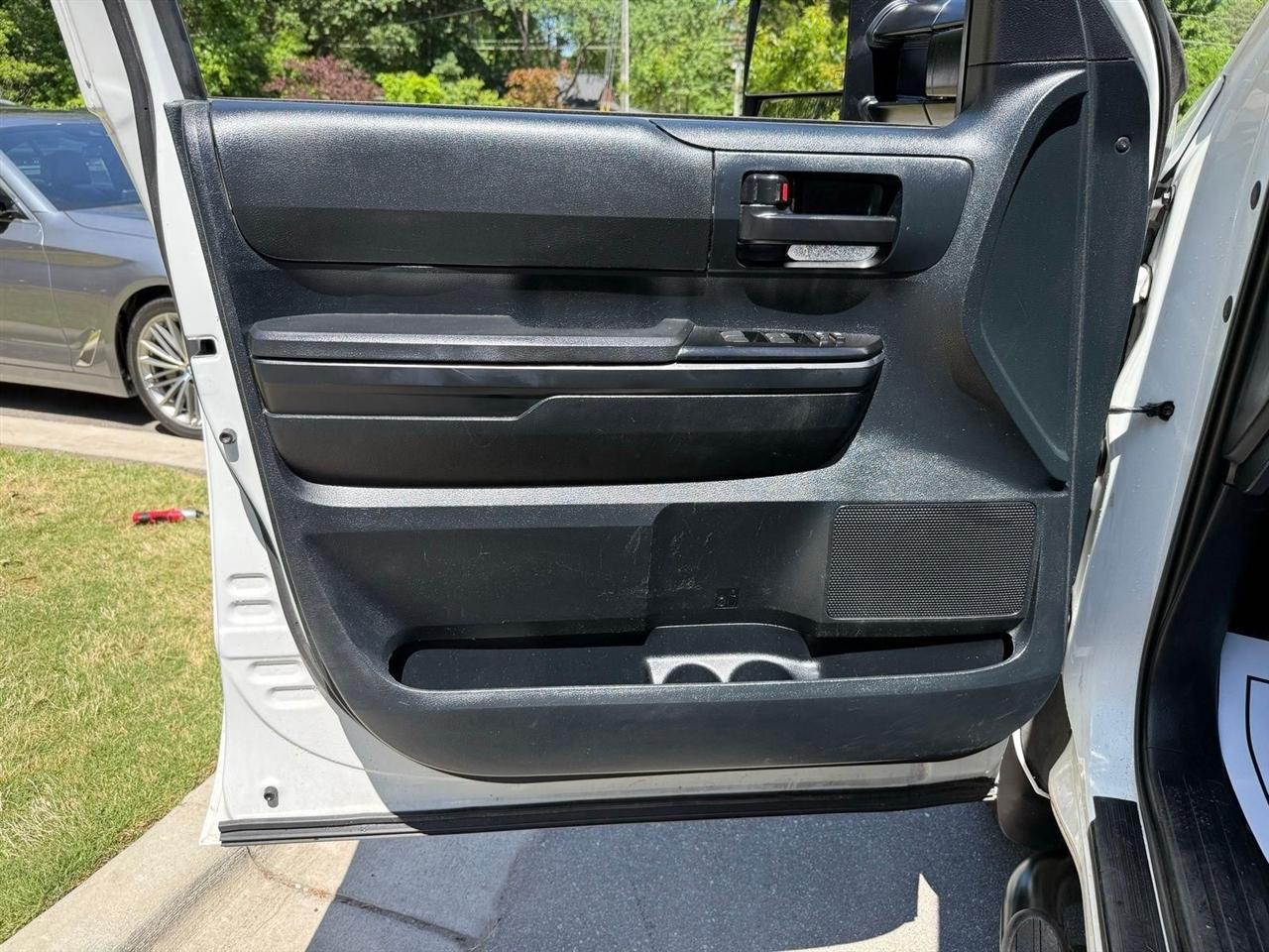 Toyota Tundra  2017