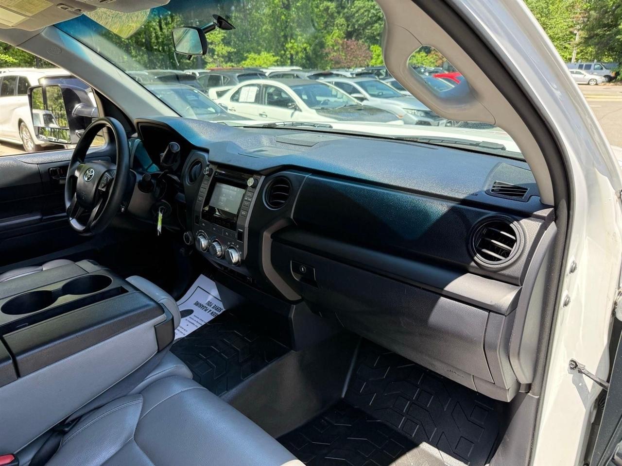 Toyota Tundra  2017