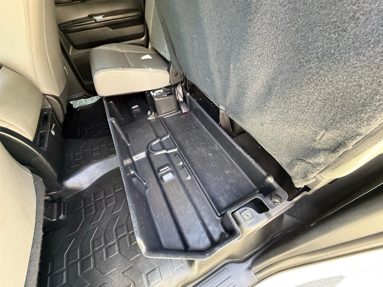 Toyota Tundra  2017