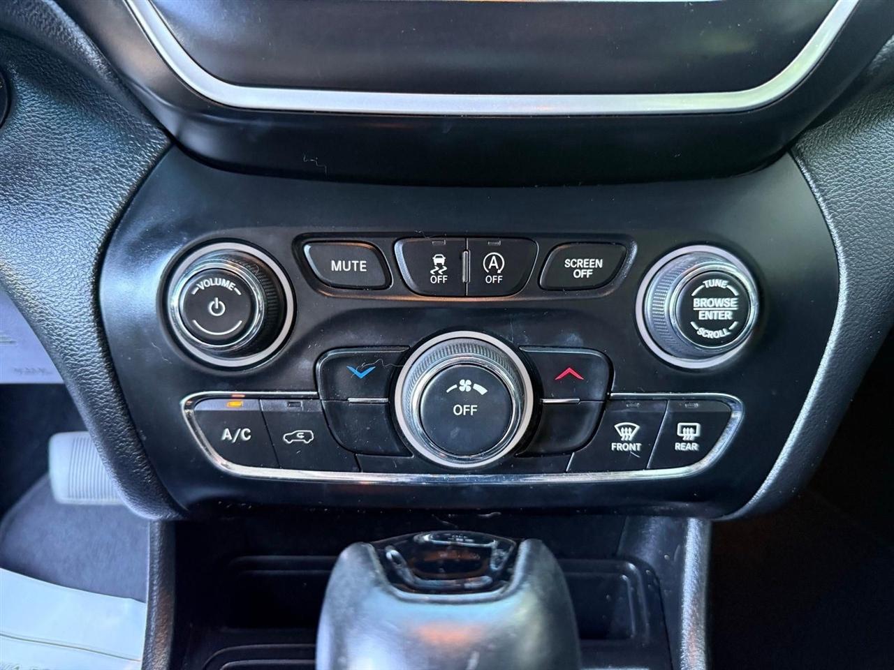 Jeep Cherokee  2020