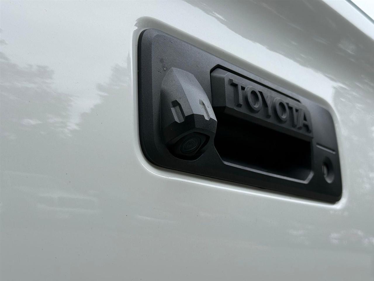 Toyota Tacoma  2021