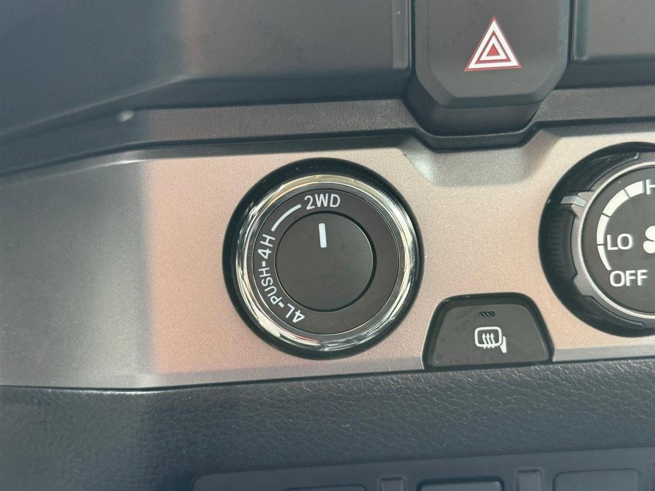 Toyota Tacoma  2021