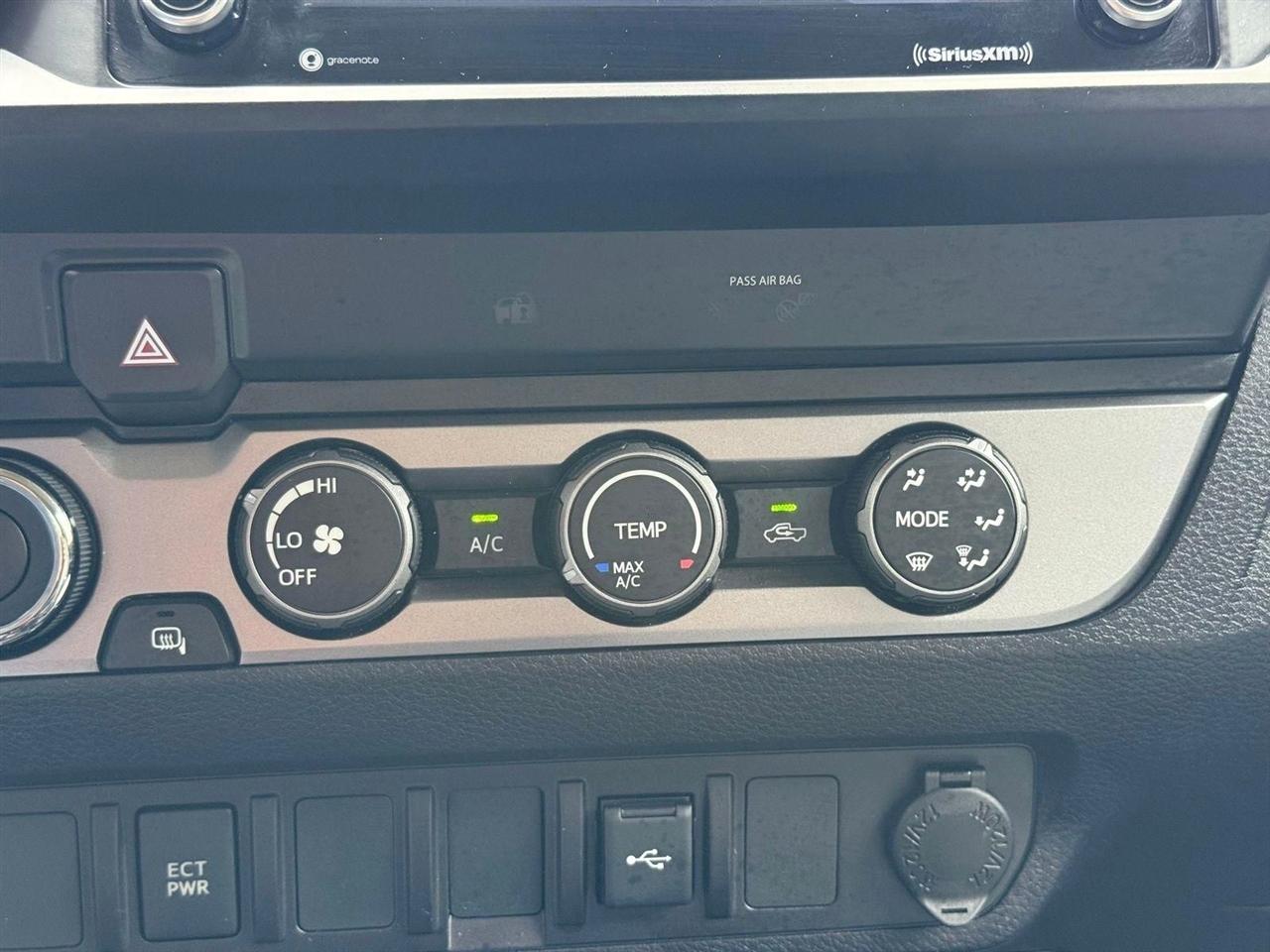 Toyota Tacoma  2021