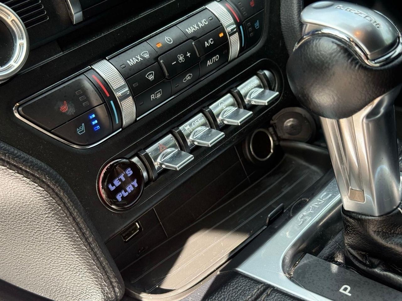 Ford Mustang  2019