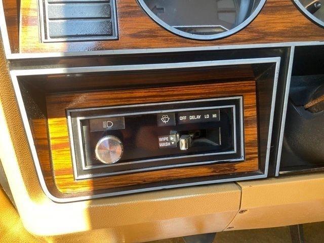 Dodge Ram Charger  1985