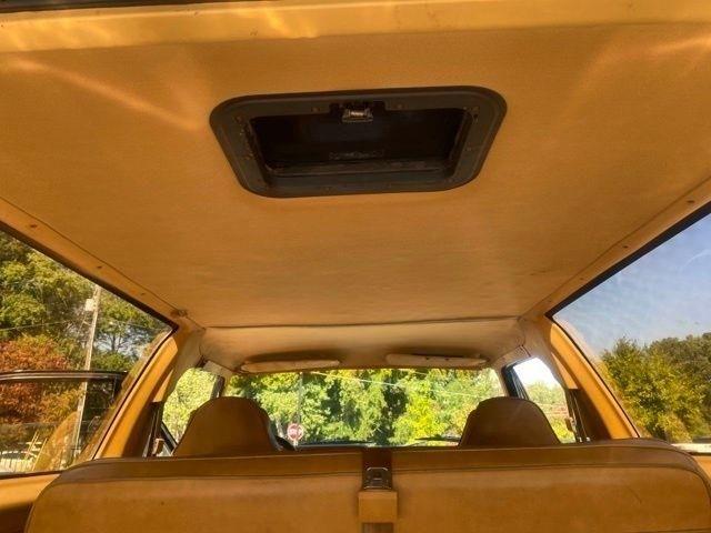 Dodge Ram Charger  1985