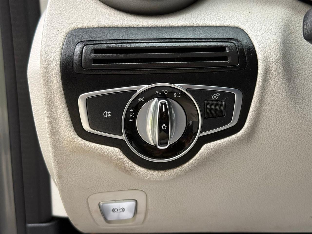 Mercedes-Benz C-Class  2017