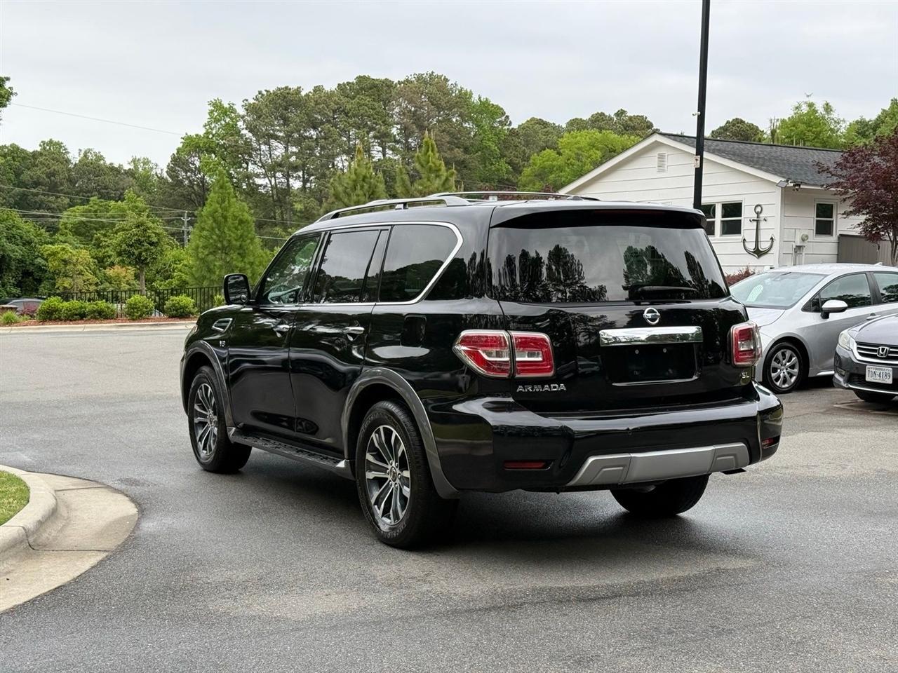 Nissan Armada  2018