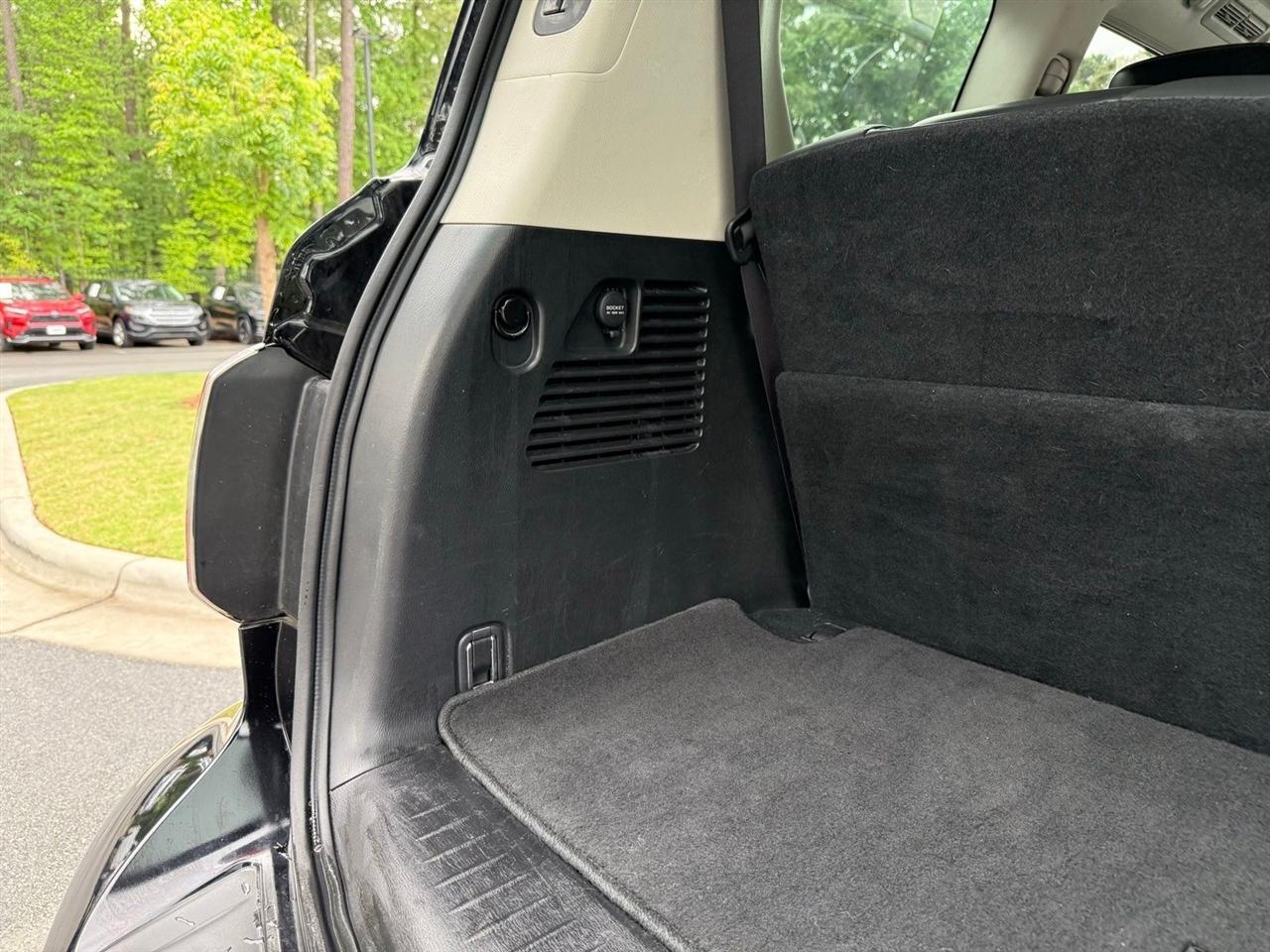 Nissan Armada  2018
