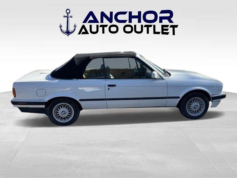 BMW 3-Series  1992