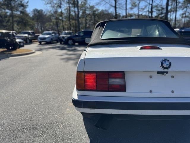 BMW 3-Series  1992