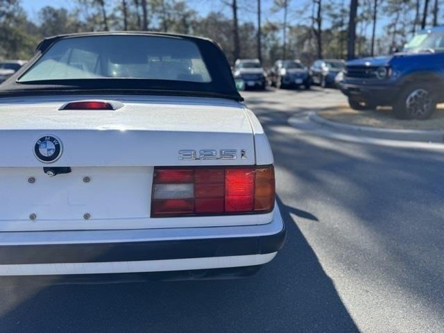 BMW 3-Series  1992