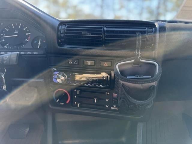 BMW 3-Series  1992