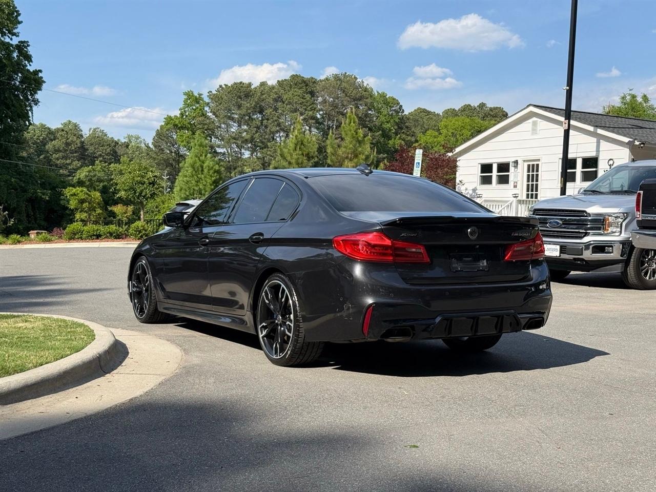 BMW 5-Series  2018