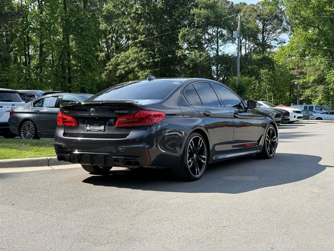 BMW 5-Series  2018