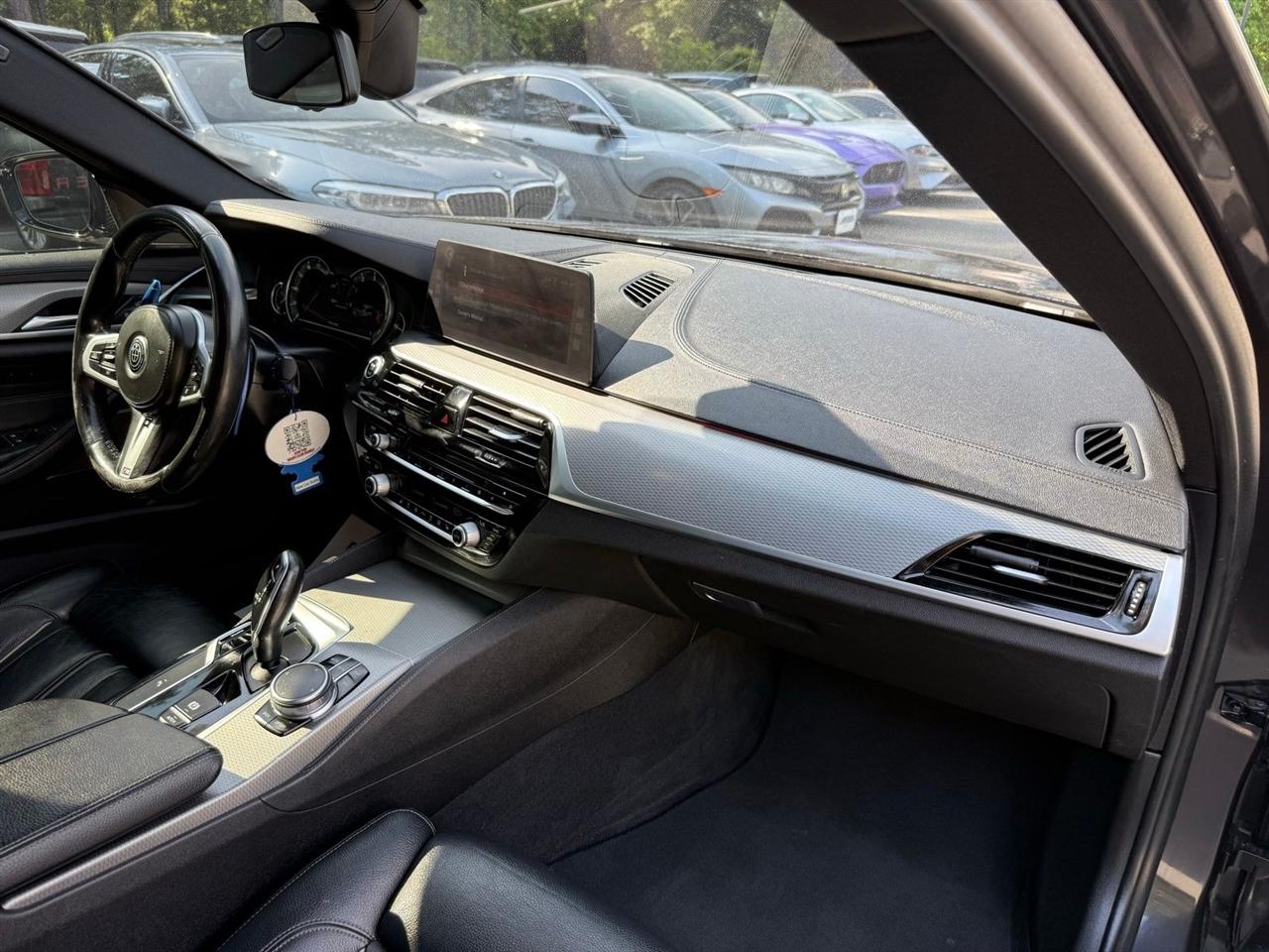 BMW 5-Series  2018