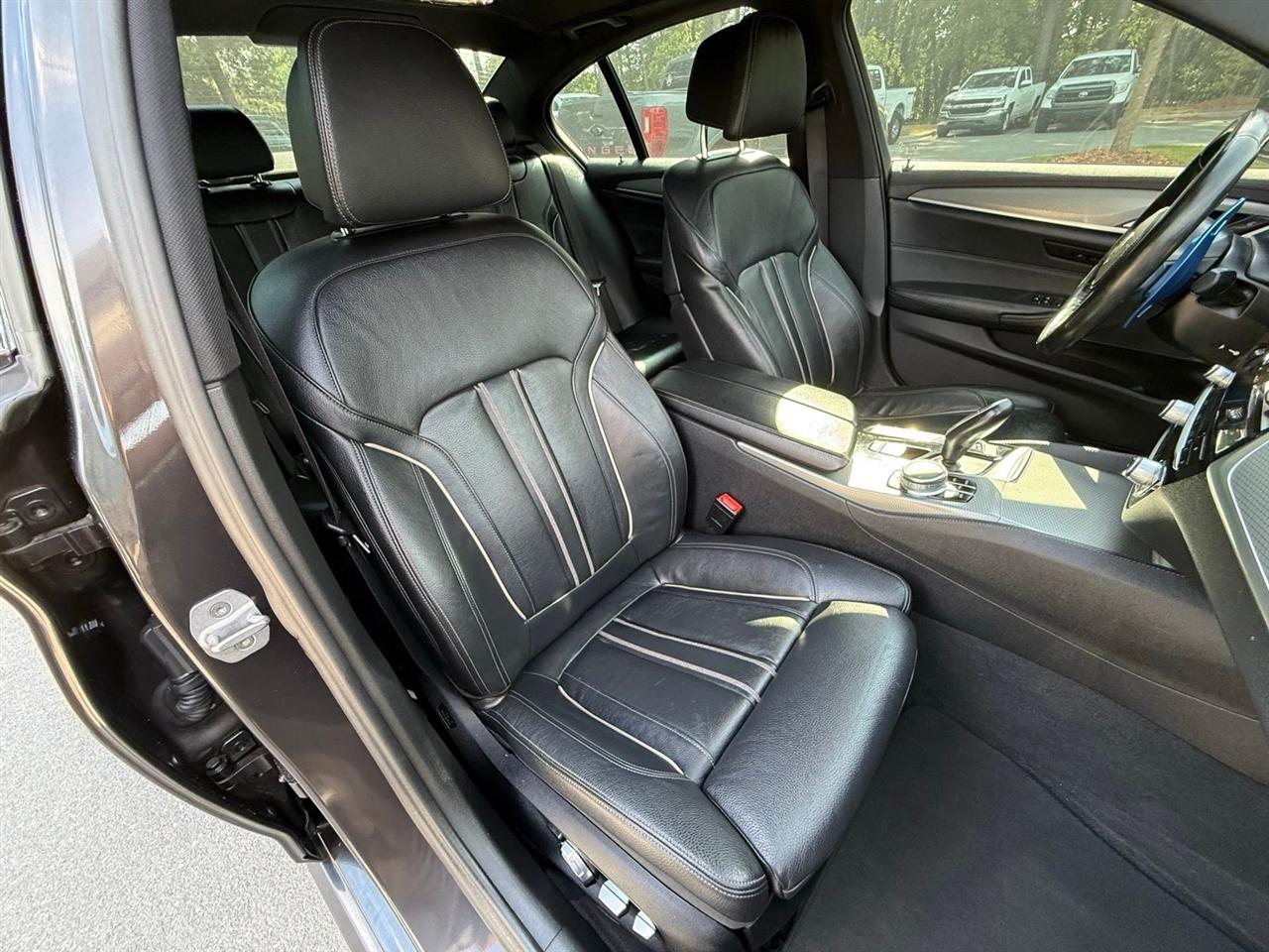 BMW 5-Series  2018