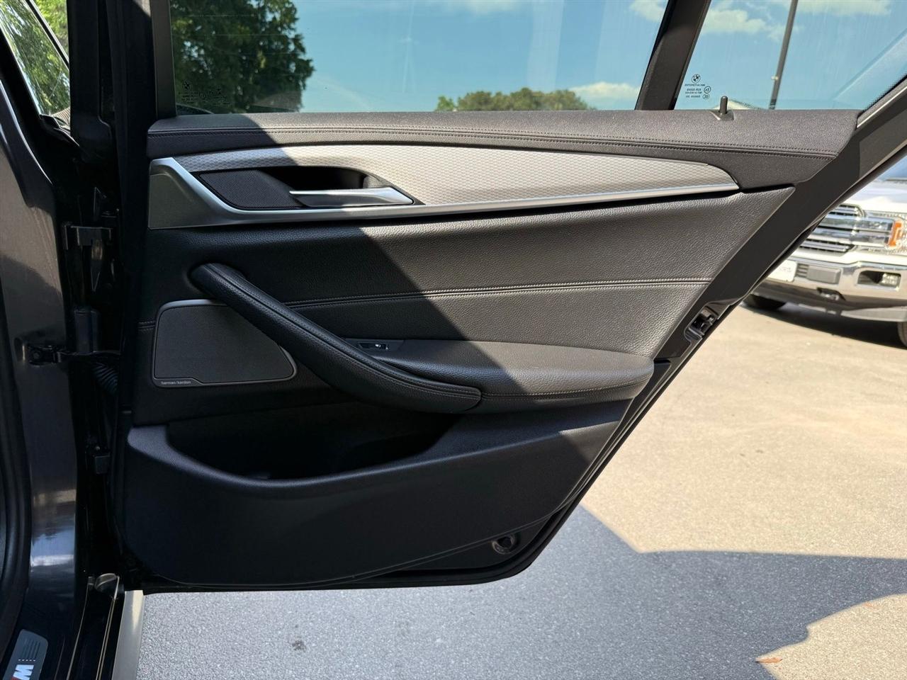 BMW 5-Series  2018