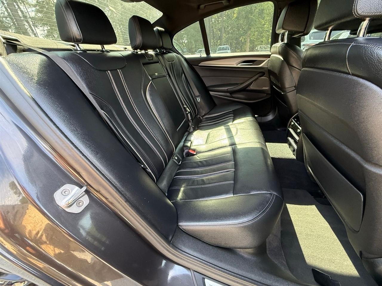 BMW 5-Series  2018