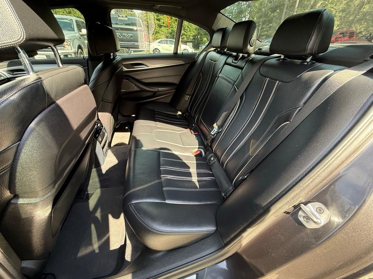 BMW 5-Series  2018