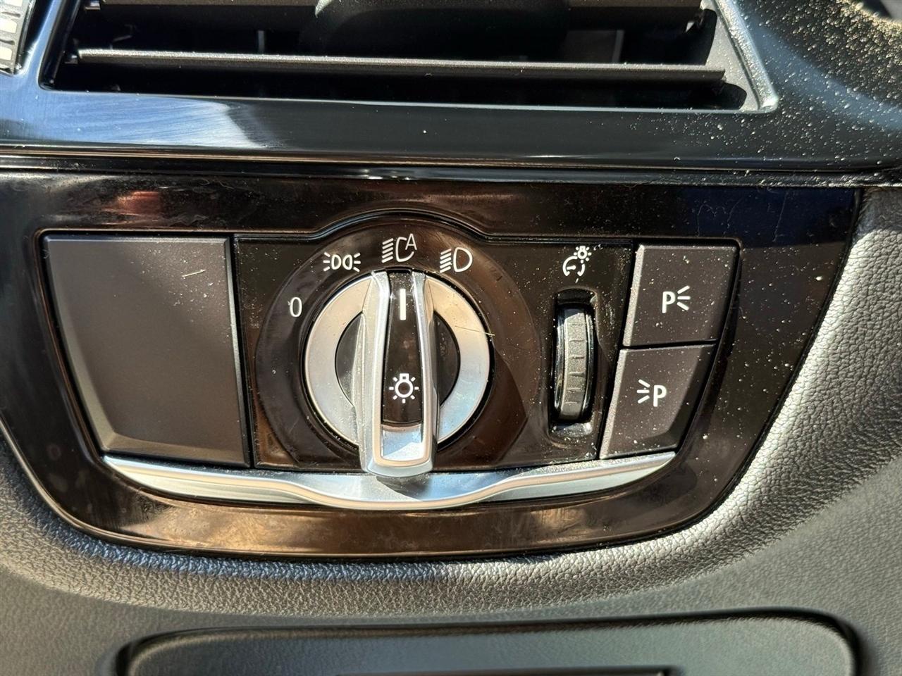 BMW 5-Series  2018