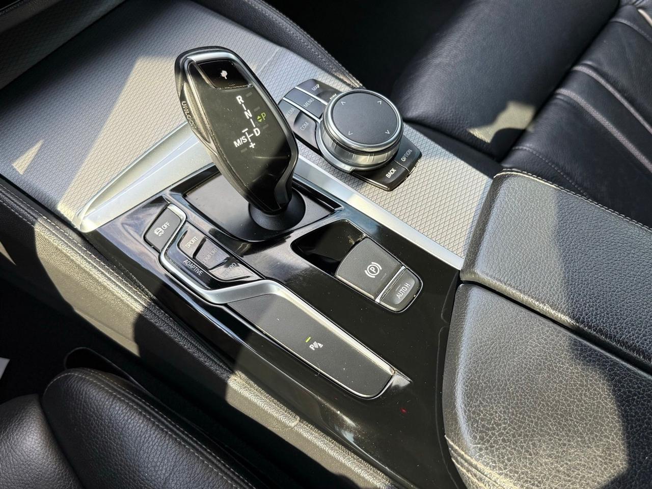 BMW 5-Series  2018