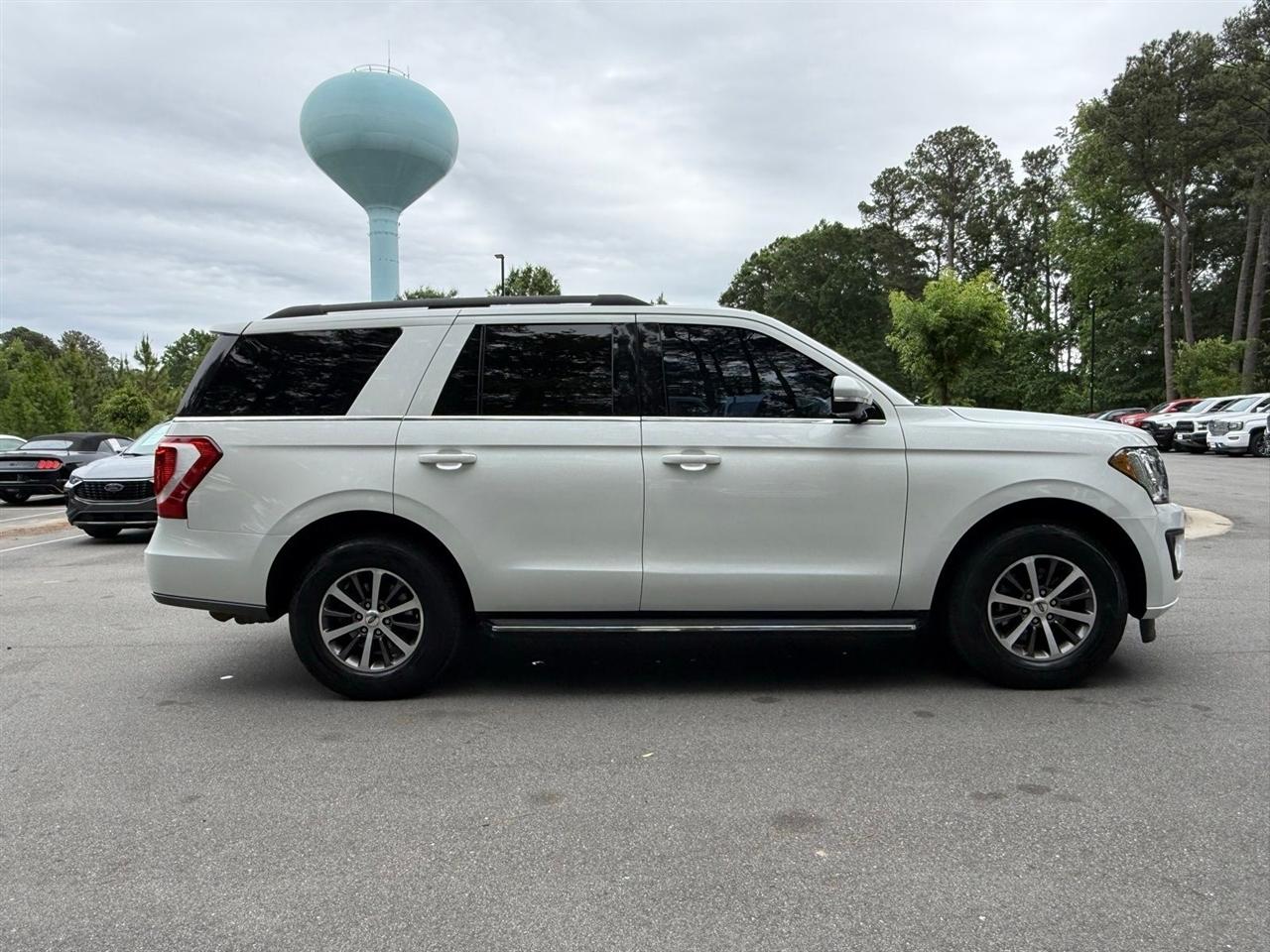 Ford Expedition  2020