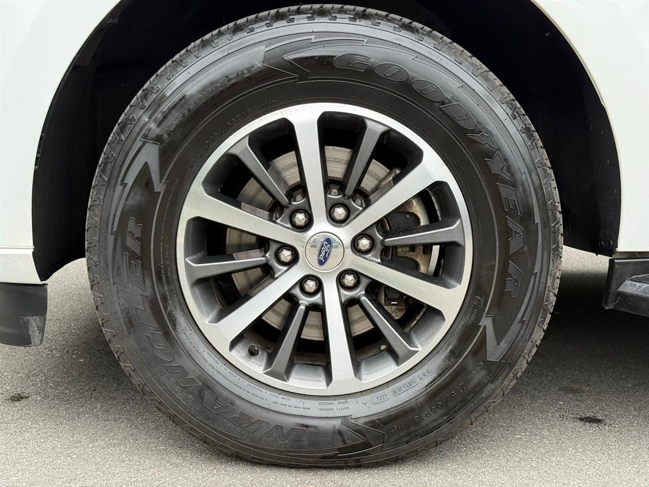Ford Expedition  2020