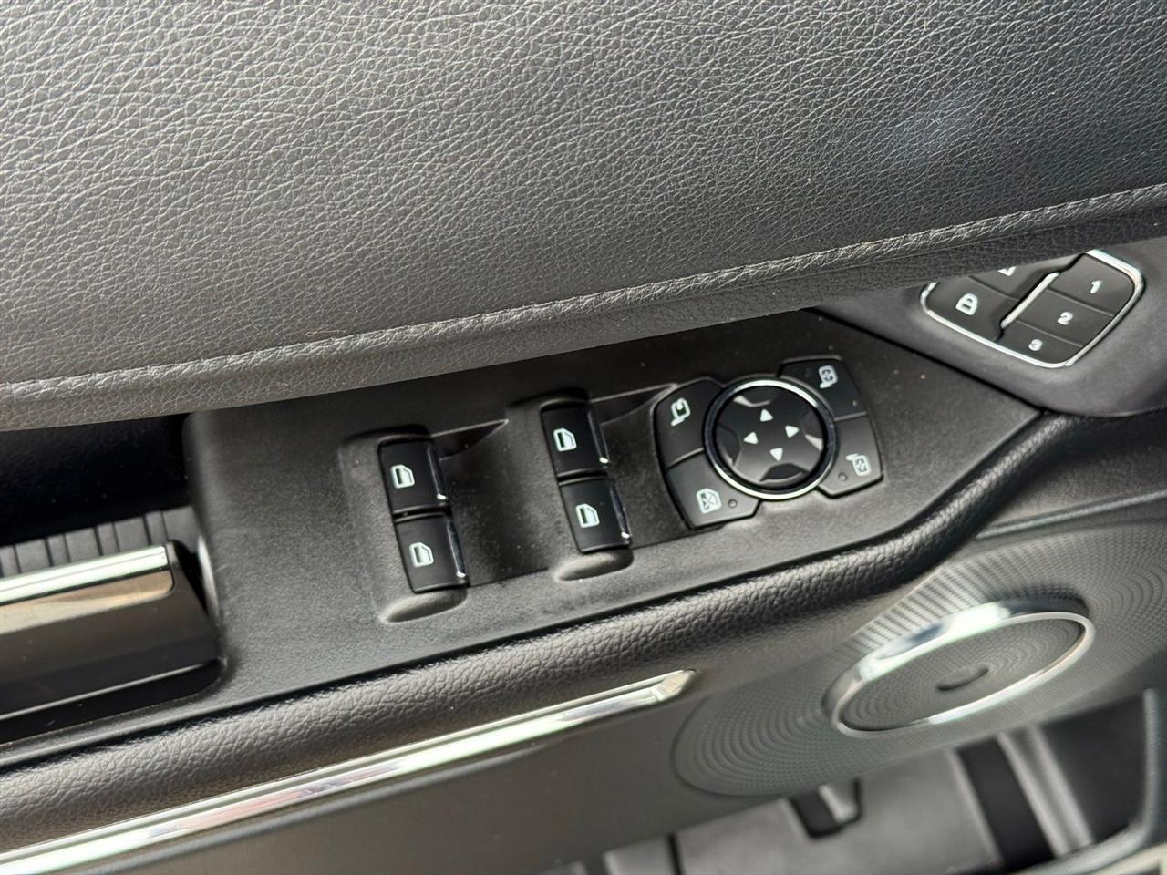 Ford Expedition  2020