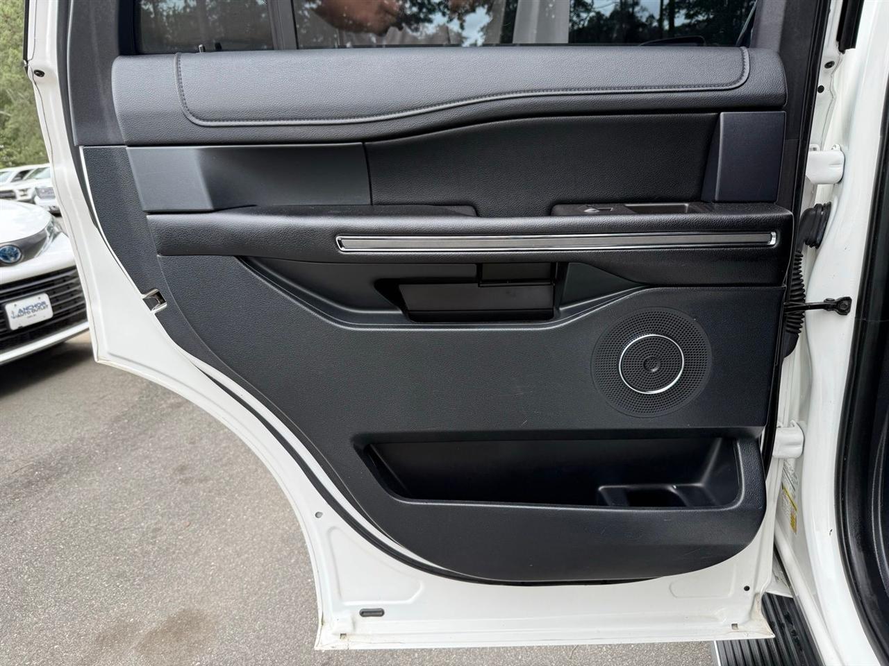 Ford Expedition  2020