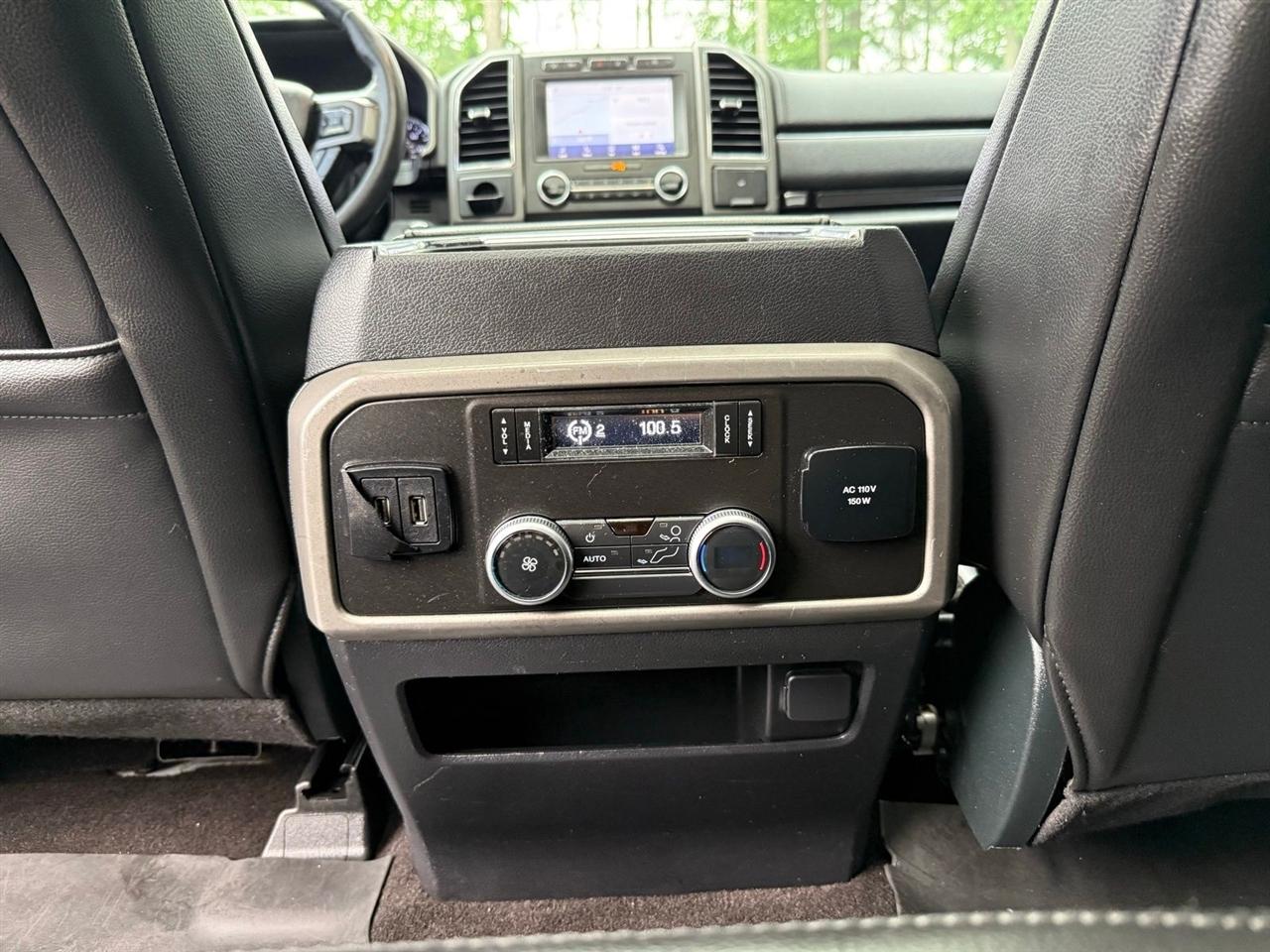 Ford Expedition  2020