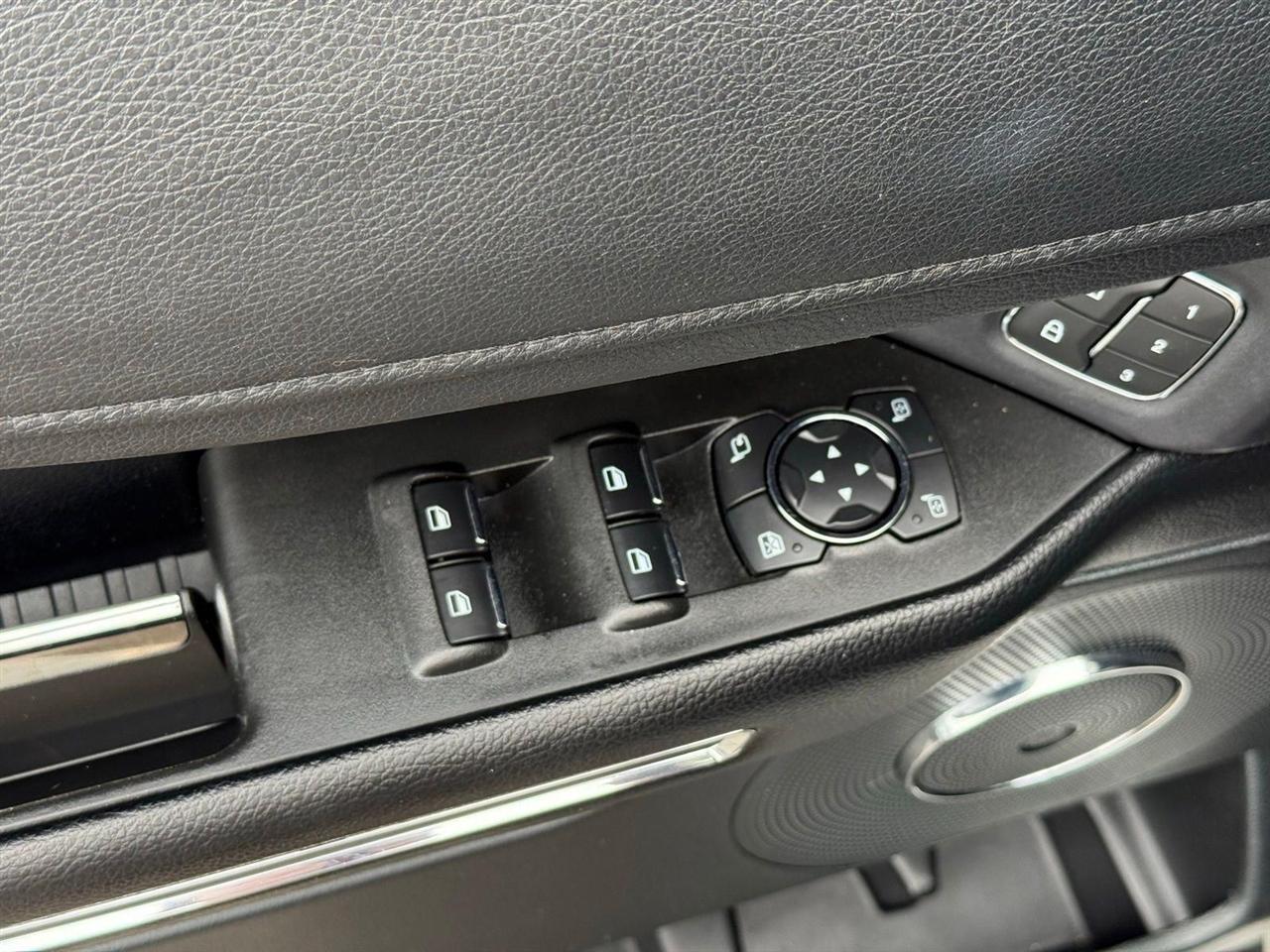 Ford Expedition  2020