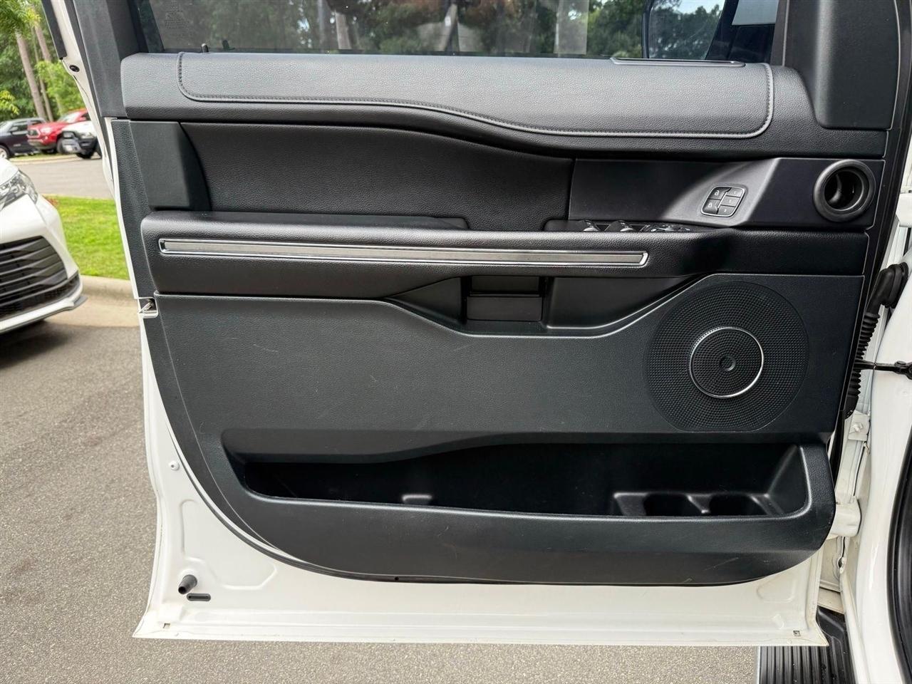 Ford Expedition  2020