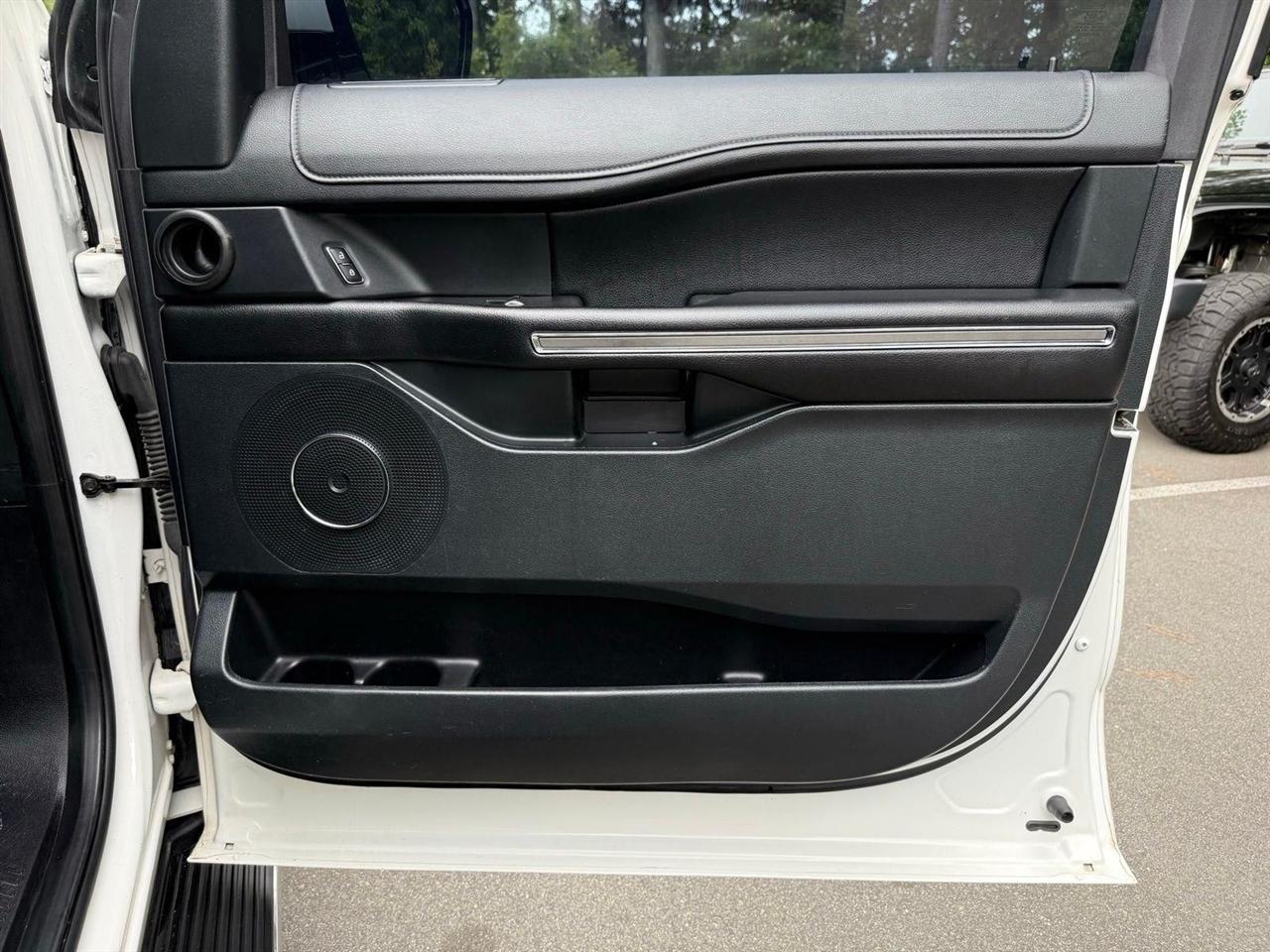 Ford Expedition  2020