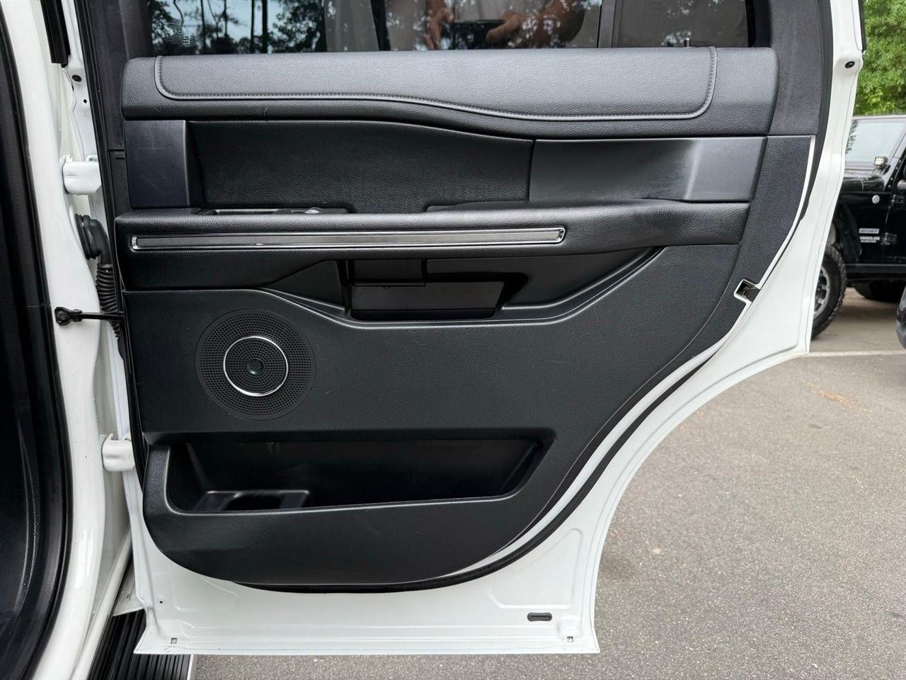 Ford Expedition  2020