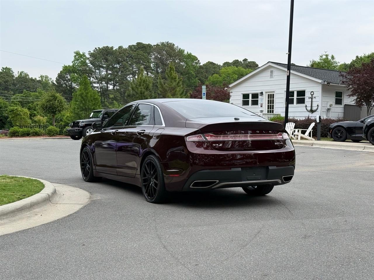 Lincoln MKZ  2017