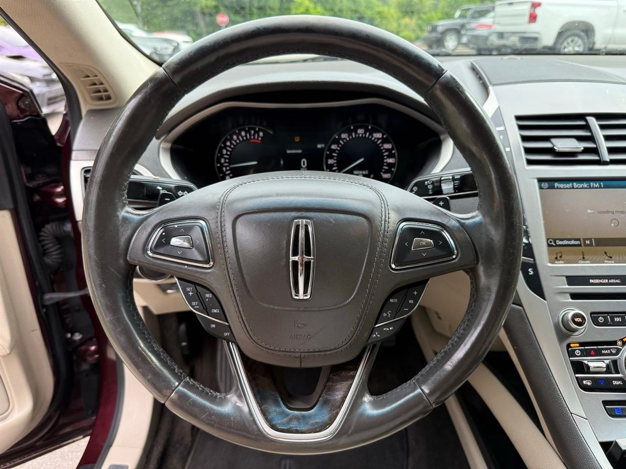 Lincoln MKZ  2017