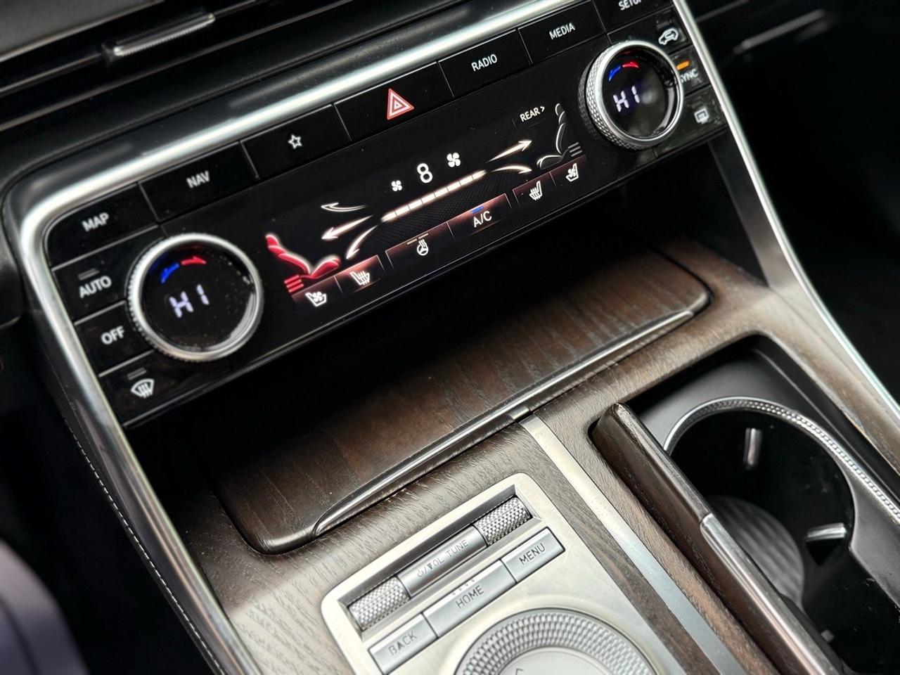 Genesis GV80  2021