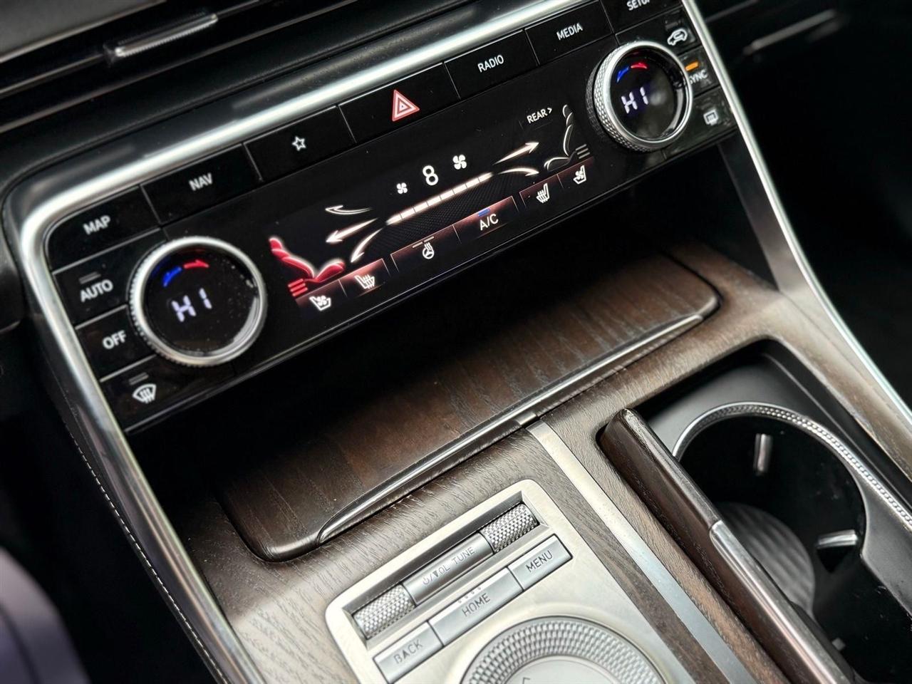 Genesis GV80  2021