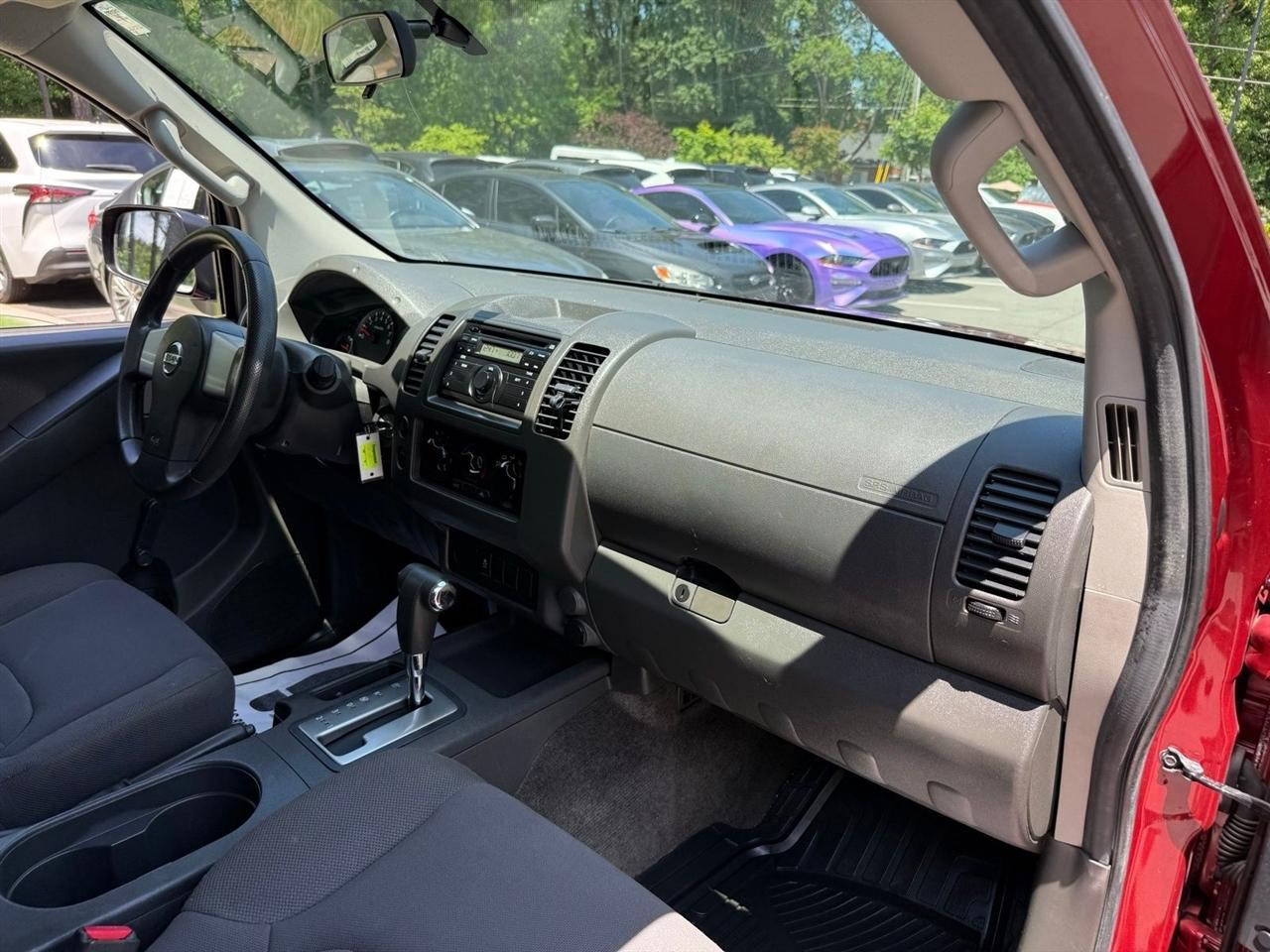 Nissan Frontier  2013