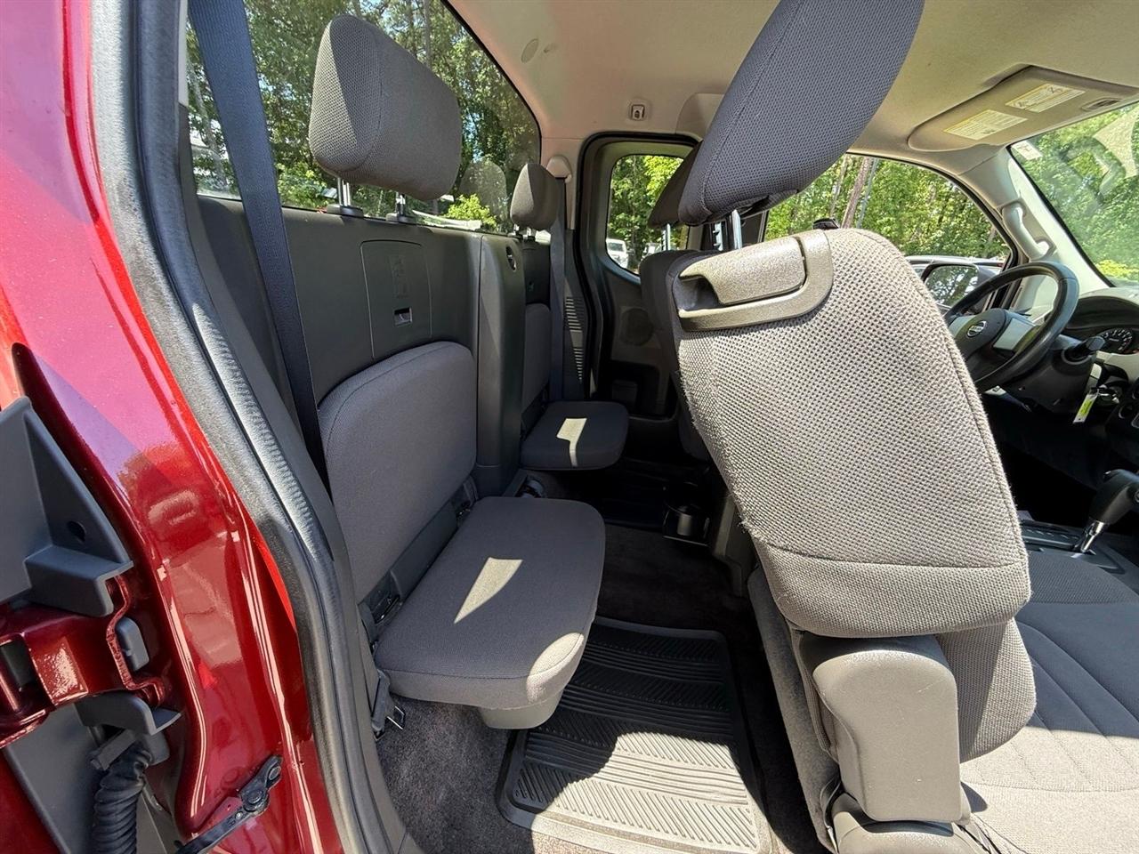 Nissan Frontier  2013