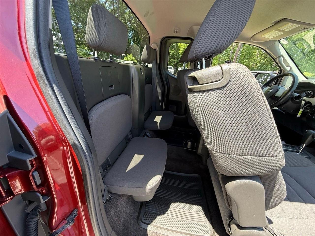 Nissan Frontier  2013