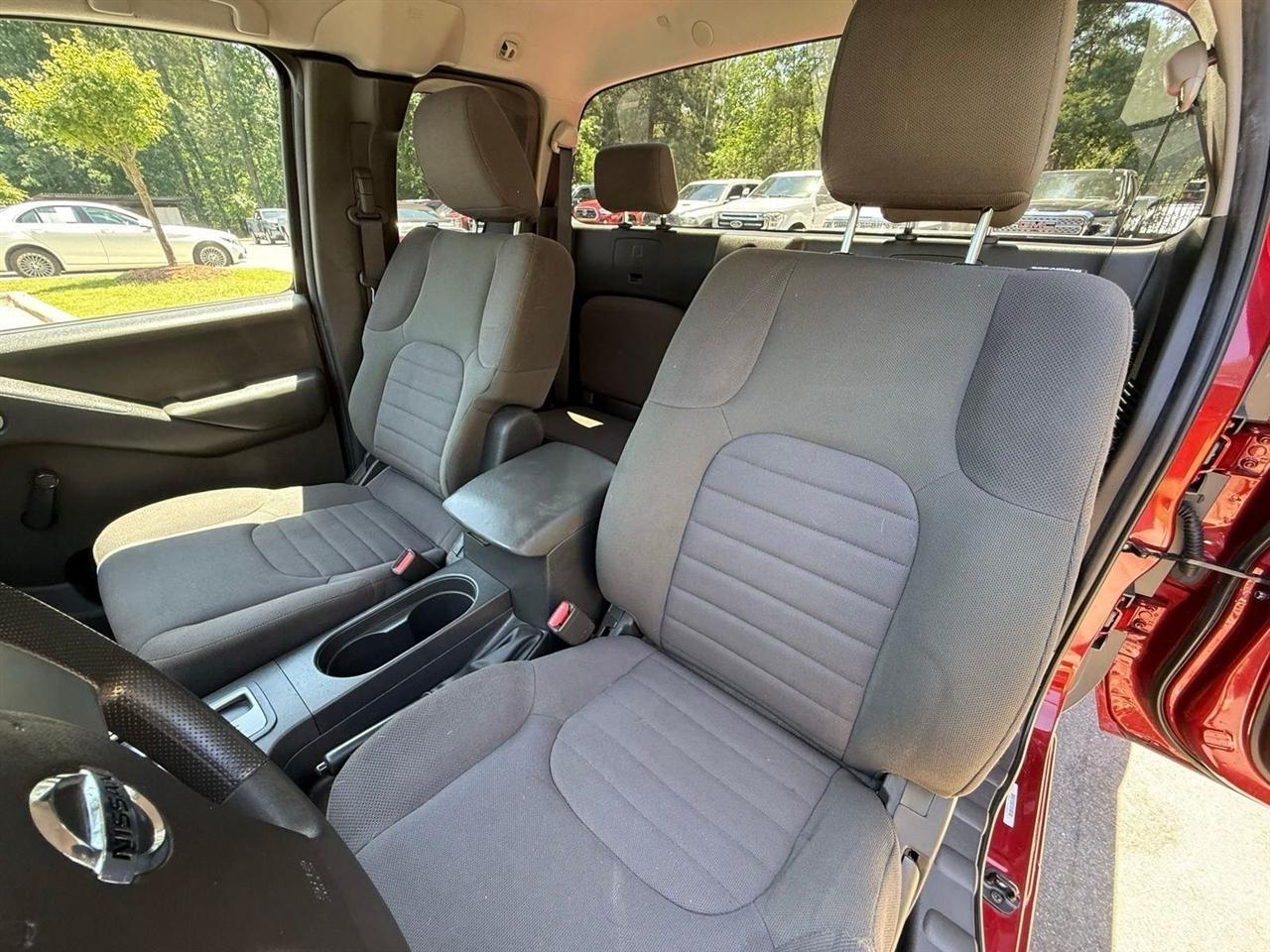 Nissan Frontier  2013